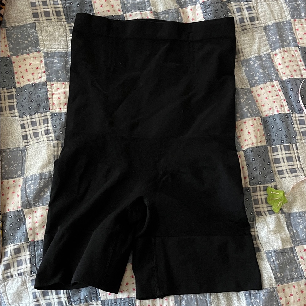 Black High-Waisted Shapewear
